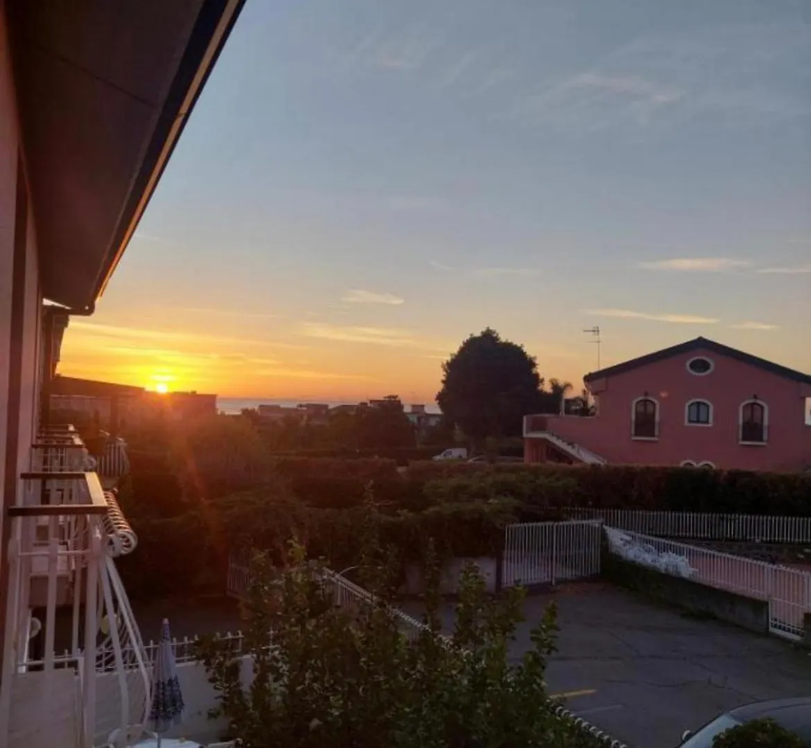Tuttifrutti Holiday Acireale 0*,